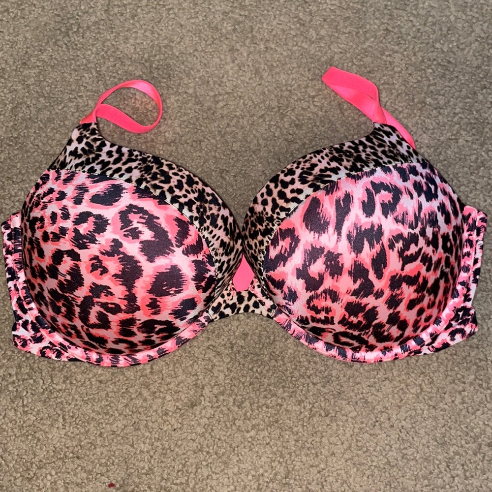 Victoria’ Secret Miraculous Bra 38D